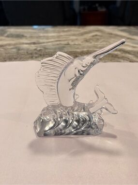 Vtg Duncan Miller Figurine Swordfish Clear Glass Marine Animal Figurine